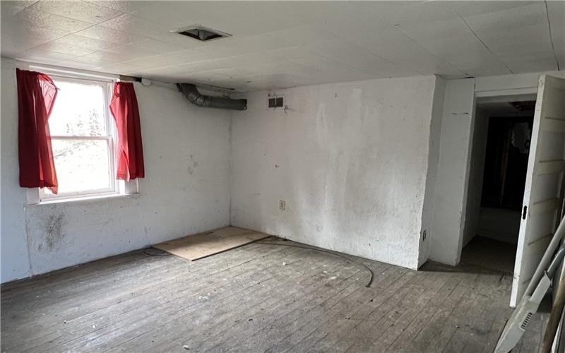 120 Vine Street, Canonsburg, 15317, 2 Bedrooms Bedrooms, ,1 BathroomBathrooms,Residential,For Sale,Vine Street,1678641