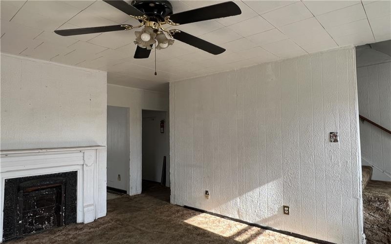 120 Vine Street, Canonsburg, 15317, 2 Bedrooms Bedrooms, ,1 BathroomBathrooms,Residential,For Sale,Vine Street,1678641