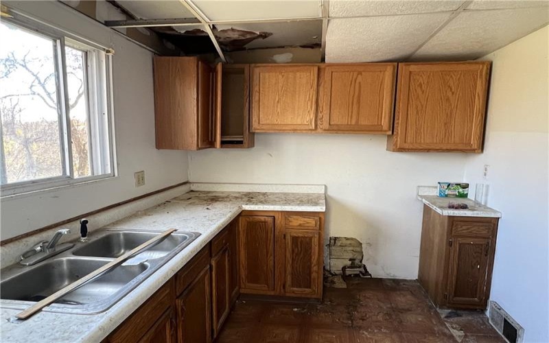 120 Vine Street, Canonsburg, 15317, 2 Bedrooms Bedrooms, ,1 BathroomBathrooms,Residential,For Sale,Vine Street,1678641