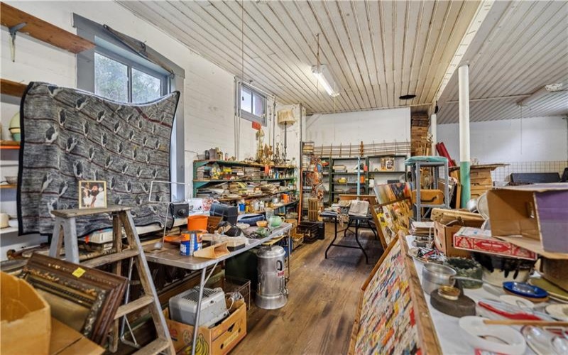 605 LONE PINE ROAD, Washington, 15301, 3 Bedrooms Bedrooms, 9 Rooms Rooms,2 BathroomsBathrooms,Residential,For Sale,LONE PINE ROAD,1674618