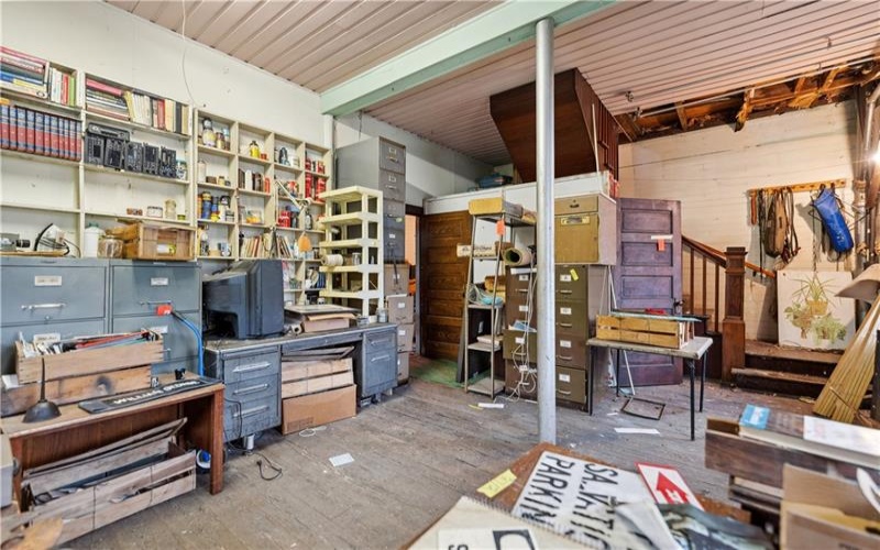 605 LONE PINE ROAD, Washington, 15301, 3 Bedrooms Bedrooms, 9 Rooms Rooms,2 BathroomsBathrooms,Residential,For Sale,LONE PINE ROAD,1674618