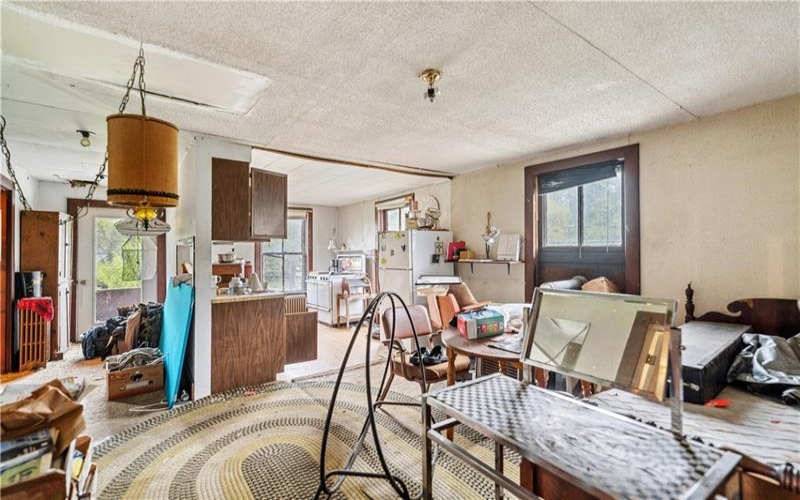 605 LONE PINE ROAD, Washington, 15301, 3 Bedrooms Bedrooms, 9 Rooms Rooms,2 BathroomsBathrooms,Residential,For Sale,LONE PINE ROAD,1674618