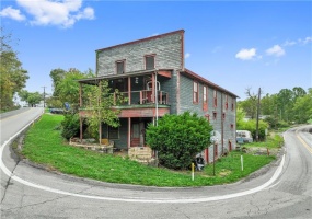 605 LONE PINE ROAD, Washington, 15301, 3 Bedrooms Bedrooms, 9 Rooms Rooms,2 BathroomsBathrooms,Residential,For Sale,LONE PINE ROAD,1674618