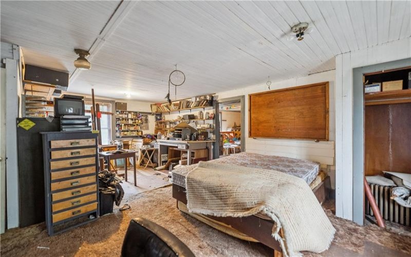 605 LONE PINE ROAD, Washington, 15301, 3 Bedrooms Bedrooms, 9 Rooms Rooms,2 BathroomsBathrooms,Residential,For Sale,LONE PINE ROAD,1674618
