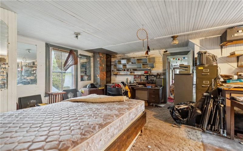 605 LONE PINE ROAD, Washington, 15301, 3 Bedrooms Bedrooms, 9 Rooms Rooms,2 BathroomsBathrooms,Residential,For Sale,LONE PINE ROAD,1674618