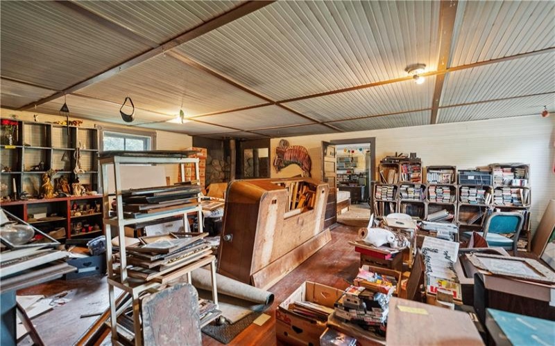 605 LONE PINE ROAD, Washington, 15301, 3 Bedrooms Bedrooms, 9 Rooms Rooms,2 BathroomsBathrooms,Residential,For Sale,LONE PINE ROAD,1674618