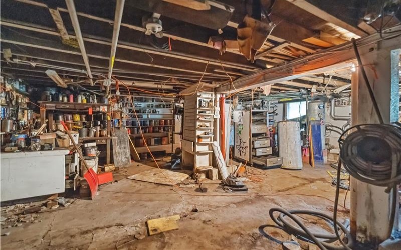 605 LONE PINE ROAD, Washington, 15301, 3 Bedrooms Bedrooms, 9 Rooms Rooms,2 BathroomsBathrooms,Residential,For Sale,LONE PINE ROAD,1674618