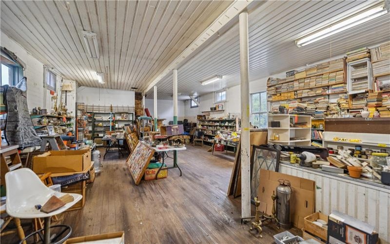 605 LONE PINE ROAD, Washington, 15301, 3 Bedrooms Bedrooms, 9 Rooms Rooms,2 BathroomsBathrooms,Residential,For Sale,LONE PINE ROAD,1674618