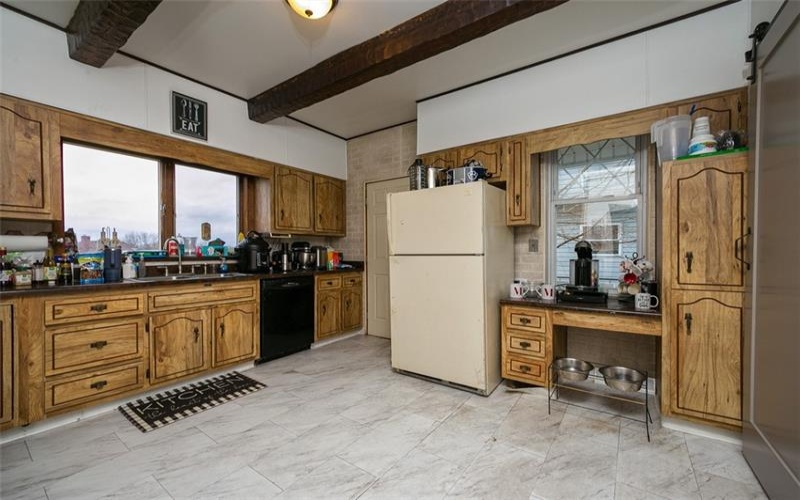 612 Park St, Connellsville, 15425, 4 Bedrooms Bedrooms, ,2 BathroomsBathrooms,Residential,For Sale,Park St,1696465