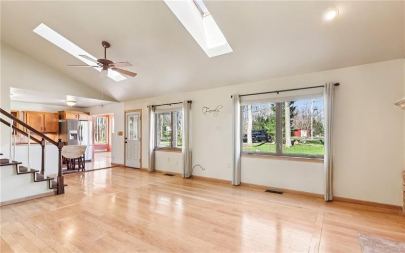 707 Golden Ridge Dr, Somerset, 15501, 3 Bedrooms Bedrooms, 9 Rooms Rooms,2 BathroomsBathrooms,Residential,For Sale,Golden Ridge Dr,1696460
