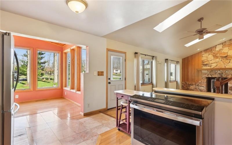 707 Golden Ridge Dr, Somerset, 15501, 3 Bedrooms Bedrooms, 9 Rooms Rooms,2 BathroomsBathrooms,Residential,For Sale,Golden Ridge Dr,1696460