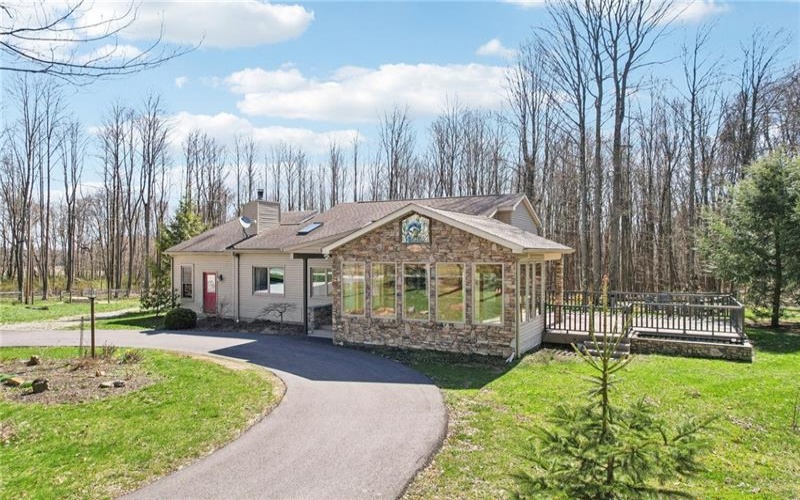 707 Golden Ridge Dr, Somerset, 15501, 3 Bedrooms Bedrooms, 9 Rooms Rooms,2 BathroomsBathrooms,Residential,For Sale,Golden Ridge Dr,1696460
