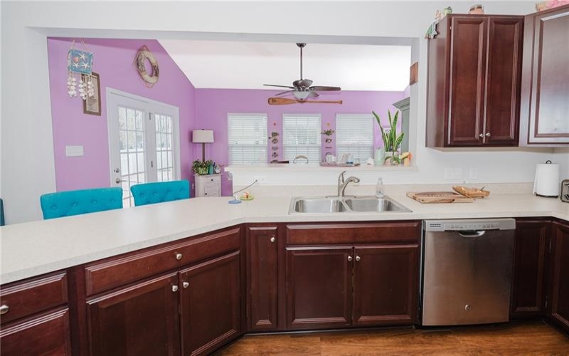 605 Skyline Ct, Irwin, 15642, 4 Bedrooms Bedrooms, 11 Rooms Rooms,3.1 BathroomsBathrooms,Residential,For Sale,Skyline Ct,1696472