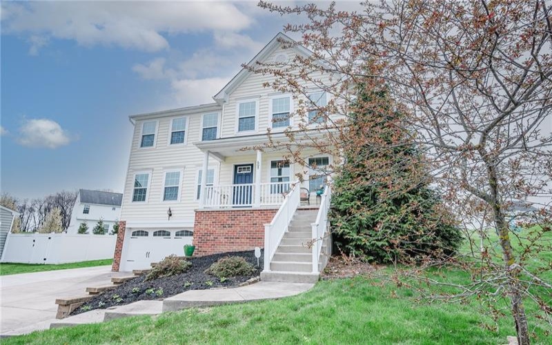 605 Skyline Ct, Irwin, 15642, 4 Bedrooms Bedrooms, 11 Rooms Rooms,3.1 BathroomsBathrooms,Residential,For Sale,Skyline Ct,1696472