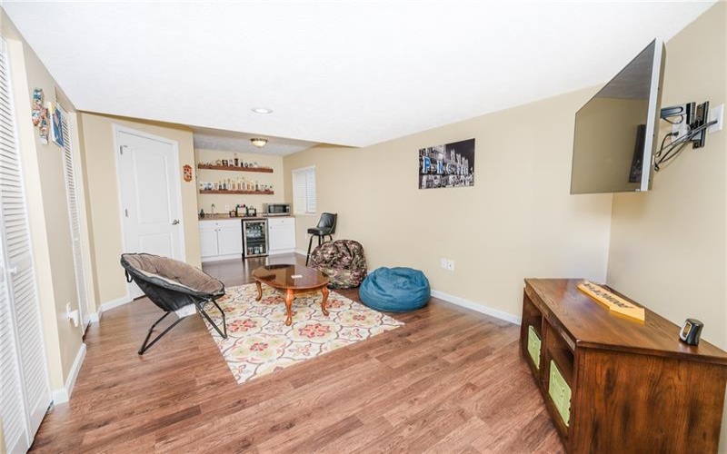 605 Skyline Ct, Irwin, 15642, 4 Bedrooms Bedrooms, 11 Rooms Rooms,3.1 BathroomsBathrooms,Residential,For Sale,Skyline Ct,1696472