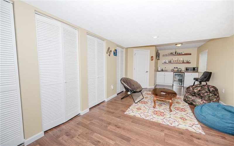 605 Skyline Ct, Irwin, 15642, 4 Bedrooms Bedrooms, 11 Rooms Rooms,3.1 BathroomsBathrooms,Residential,For Sale,Skyline Ct,1696472