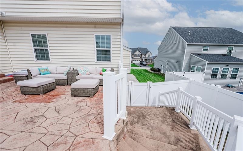 605 Skyline Ct, Irwin, 15642, 4 Bedrooms Bedrooms, 11 Rooms Rooms,3.1 BathroomsBathrooms,Residential,For Sale,Skyline Ct,1696472