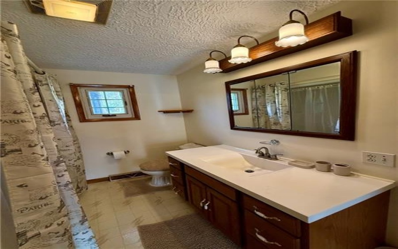 805 Mount Aetna Blvd, Connellsville, 15425, 3 Bedrooms Bedrooms, ,1.1 BathroomsBathrooms,Residential,For Sale,Mount Aetna Blvd,1696509