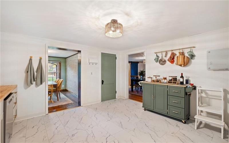 9 Banahasky Lane, Finleyville, 15332, 4 Bedrooms Bedrooms, 14 Rooms Rooms,2 BathroomsBathrooms,Residential,For Sale,Banahasky Lane,1696526