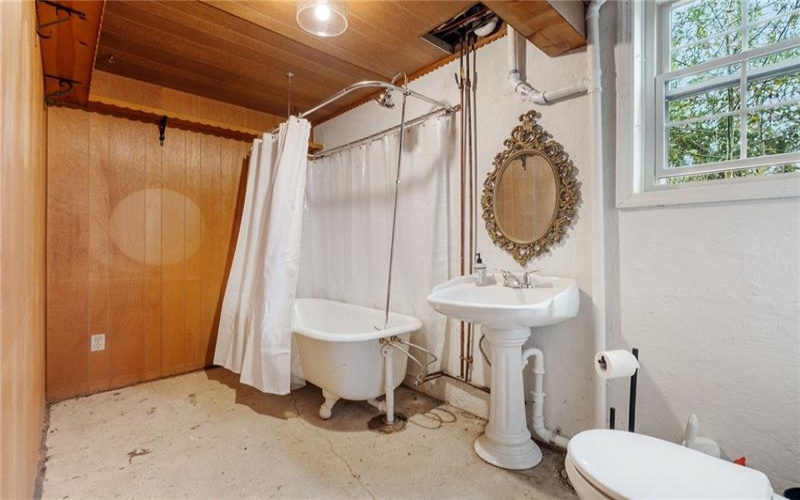 9 Banahasky Lane, Finleyville, 15332, 4 Bedrooms Bedrooms, 14 Rooms Rooms,2 BathroomsBathrooms,Residential,For Sale,Banahasky Lane,1696526
