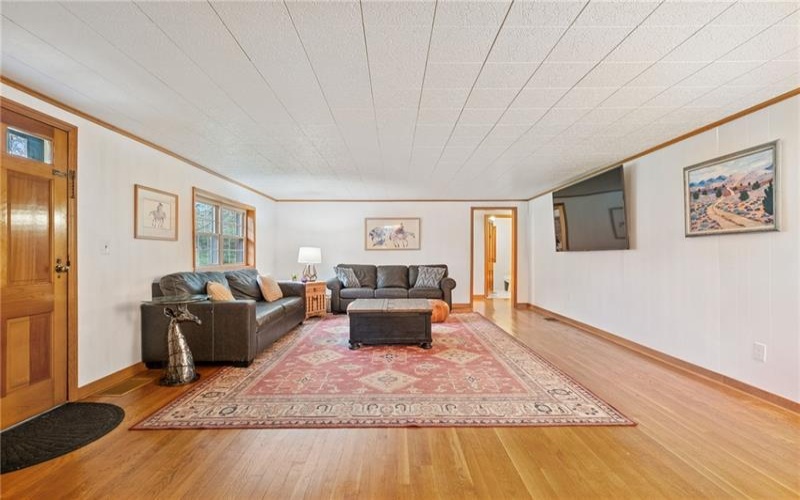 9 Banahasky Lane, Finleyville, 15332, 4 Bedrooms Bedrooms, 14 Rooms Rooms,2 BathroomsBathrooms,Residential,For Sale,Banahasky Lane,1696526
