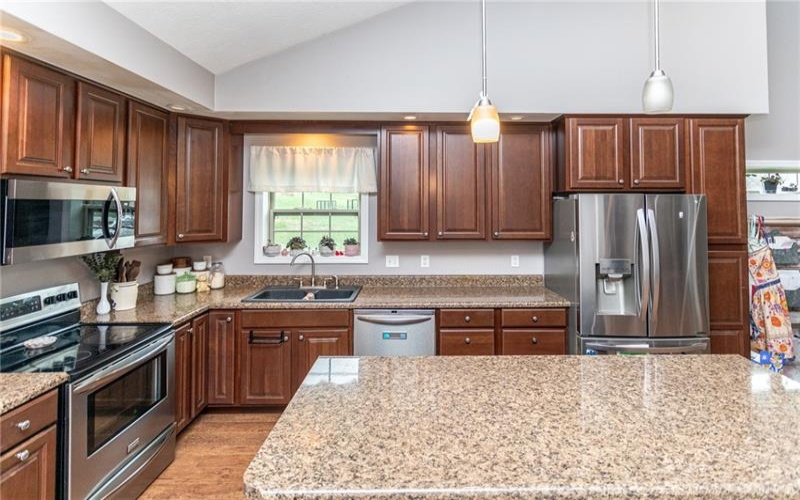 2030 Lexington Dr, Connellsville, 15425, 3 Bedrooms Bedrooms, 6 Rooms Rooms,2.1 BathroomsBathrooms,Residential,For Sale,Lexington Dr,1696536