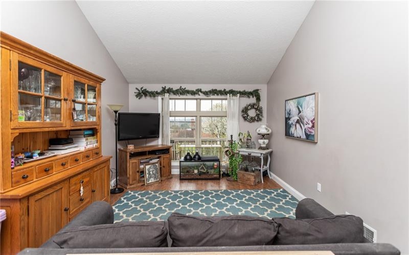 2030 Lexington Dr, Connellsville, 15425, 3 Bedrooms Bedrooms, 6 Rooms Rooms,2.1 BathroomsBathrooms,Residential,For Sale,Lexington Dr,1696536