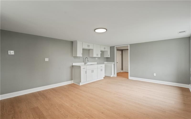 2695 Chestnut St, Washington, 15301, 1 Bedroom Bedrooms, ,1 BathroomBathrooms,Lease,For Sale,Chestnut St,1696573