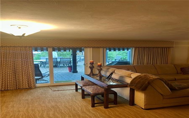 107 Spring Ln, Uniontown, 15401, 3 Bedrooms Bedrooms, 9 Rooms Rooms,3 BathroomsBathrooms,Residential,For Sale,Spring Ln,1696490