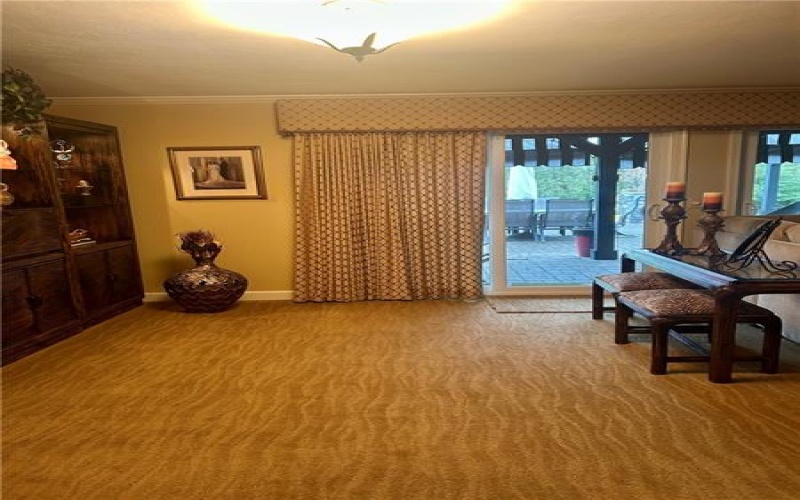107 Spring Ln, Uniontown, 15401, 3 Bedrooms Bedrooms, 9 Rooms Rooms,3 BathroomsBathrooms,Residential,For Sale,Spring Ln,1696490
