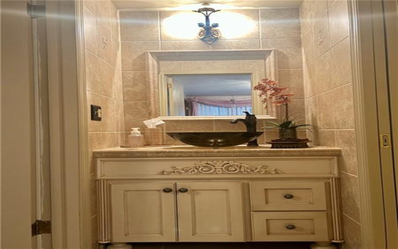 107 Spring Ln, Uniontown, 15401, 3 Bedrooms Bedrooms, 9 Rooms Rooms,3 BathroomsBathrooms,Residential,For Sale,Spring Ln,1696490