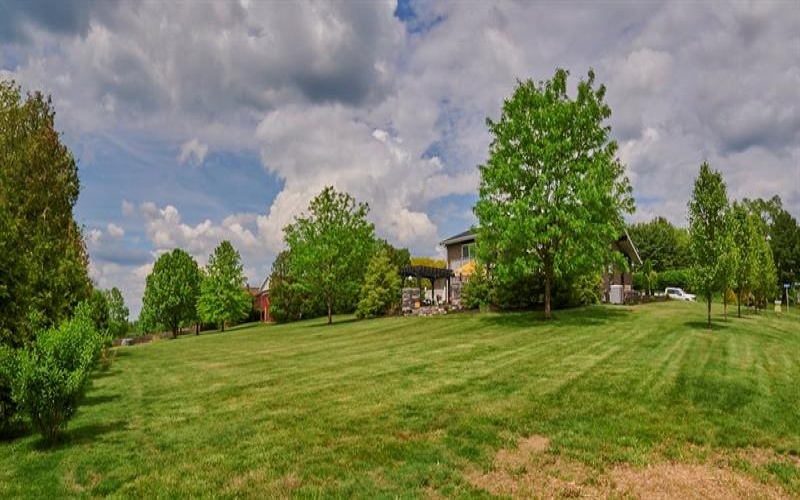 107 Spring Ln, Uniontown, 15401, 3 Bedrooms Bedrooms, 9 Rooms Rooms,3 BathroomsBathrooms,Residential,For Sale,Spring Ln,1696490