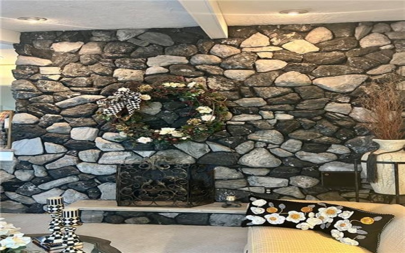 107 Spring Ln, Uniontown, 15401, 3 Bedrooms Bedrooms, 9 Rooms Rooms,3 BathroomsBathrooms,Residential,For Sale,Spring Ln,1696490