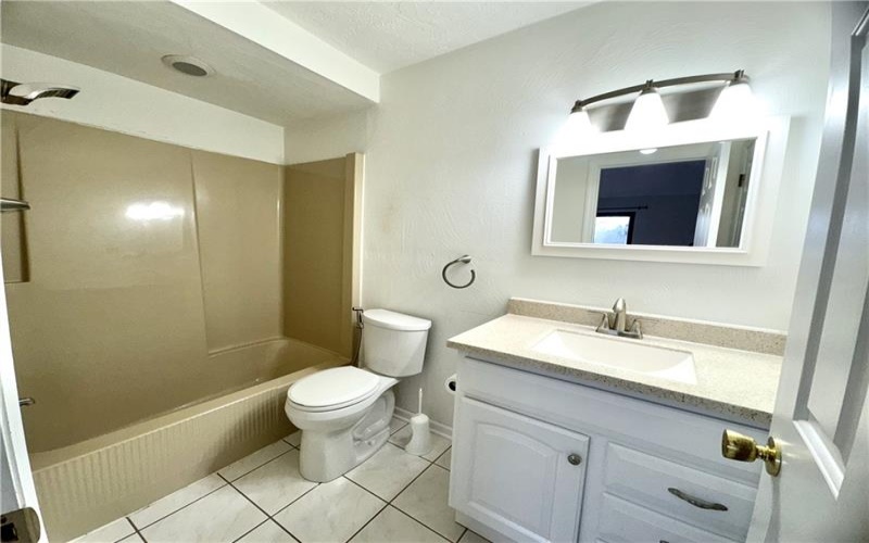 803 Casa Vita Dr, Greensburg, 15601, 2 Bedrooms Bedrooms, 8 Rooms Rooms,2.1 BathroomsBathrooms,Residential,For Sale,Casa Vita Dr,1688104