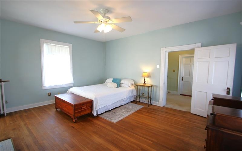 525 W Main Street, Monongahela, 15063, 3 Bedrooms Bedrooms, 11 Rooms Rooms,1.1 BathroomsBathrooms,Residential,For Sale,W Main Street,1696487