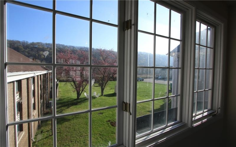 525 W Main Street, Monongahela, 15063, 3 Bedrooms Bedrooms, 11 Rooms Rooms,1.1 BathroomsBathrooms,Residential,For Sale,W Main Street,1696487