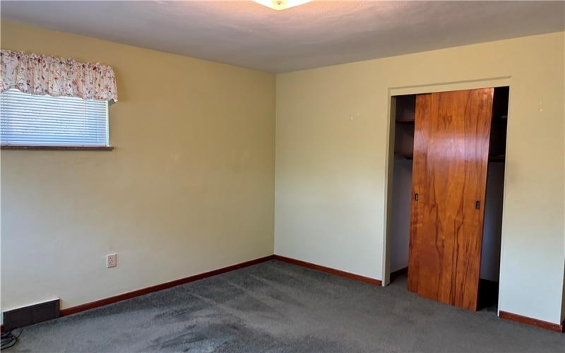 4552 Lincoln Avenue, Jeannette, 15644, 3 Bedrooms Bedrooms, 8 Rooms Rooms,1 BathroomBathrooms,Residential,For Sale,Lincoln Avenue,1696642