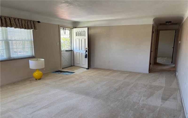 4552 Lincoln Avenue, Jeannette, 15644, 3 Bedrooms Bedrooms, 8 Rooms Rooms,1 BathroomBathrooms,Residential,For Sale,Lincoln Avenue,1696642