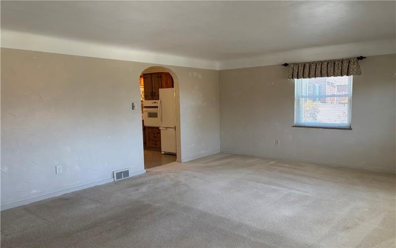 4552 Lincoln Avenue, Jeannette, 15644, 3 Bedrooms Bedrooms, 8 Rooms Rooms,1 BathroomBathrooms,Residential,For Sale,Lincoln Avenue,1696642