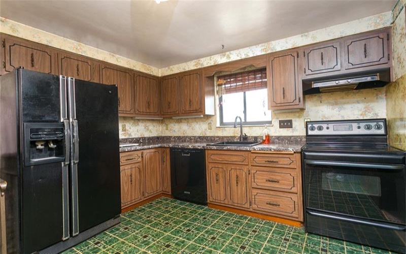 1671 Van Kirk Road, Sutersville, 15083, 3 Bedrooms Bedrooms, ,1.1 BathroomsBathrooms,Residential,For Sale,Van Kirk Road,1696650