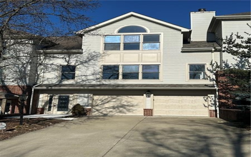 107 Fairway Landings Drive, Canonsburg, 15317, 2 Bedrooms Bedrooms, ,2.2 BathroomsBathrooms,Residential,For Sale,Fairway Landings Drive,1696653