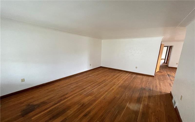 234 McKean Ave., Donora, 15033, 3 Bedrooms Bedrooms, 9 Rooms Rooms,2 BathroomsBathrooms,Residential,For Sale,McKean Ave.,1696667