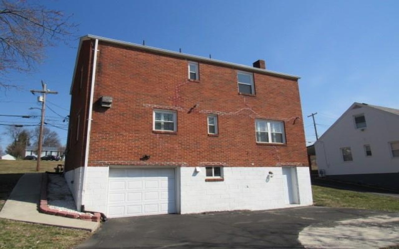 409 Derrick Avenue, Uniontown, 15401, 3 Bedrooms Bedrooms, 7 Rooms Rooms,1.1 BathroomsBathrooms,Residential,For Sale,Derrick Avenue,1696792