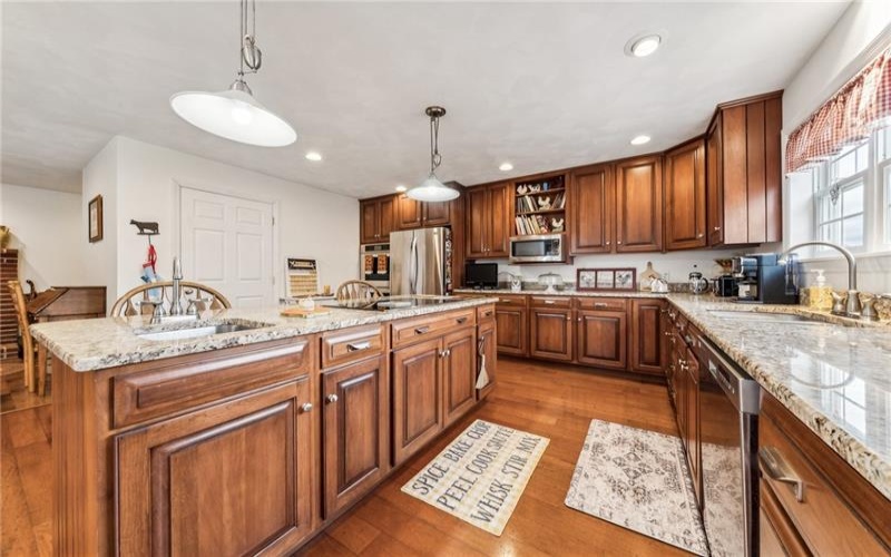 152 Killarney Rd, Mill Run, 15464, 3 Bedrooms Bedrooms, 5 Rooms Rooms,2.1 BathroomsBathrooms,Residential,For Sale,Killarney Rd,1696821