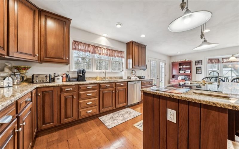 152 Killarney Rd, Mill Run, 15464, 3 Bedrooms Bedrooms, 5 Rooms Rooms,2.1 BathroomsBathrooms,Residential,For Sale,Killarney Rd,1696821