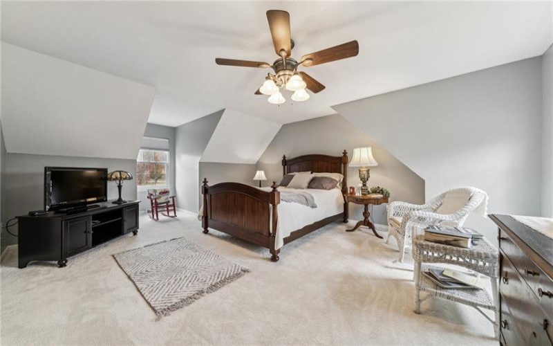 152 Killarney Rd, Mill Run, 15464, 3 Bedrooms Bedrooms, 5 Rooms Rooms,2.1 BathroomsBathrooms,Residential,For Sale,Killarney Rd,1696821
