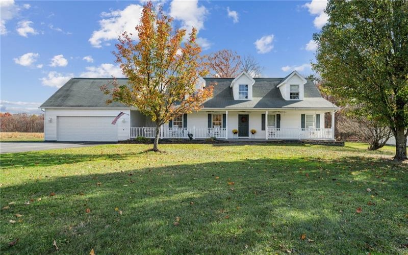 152 Killarney Rd, Mill Run, 15464, 3 Bedrooms Bedrooms, 5 Rooms Rooms,2.1 BathroomsBathrooms,Residential,For Sale,Killarney Rd,1696821