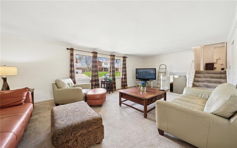 5000 Holly Court, Murrysville, 15668, 4 Bedrooms Bedrooms, ,2.1 BathroomsBathrooms,Residential,For Sale,Holly Court,1696871