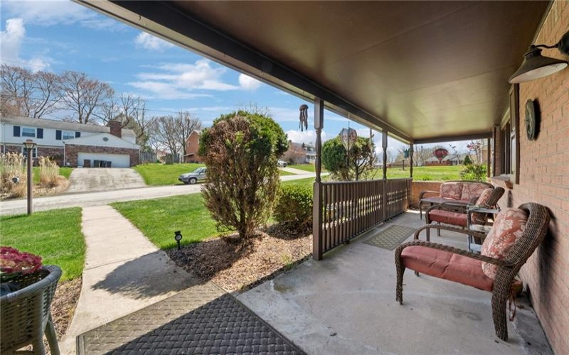 5000 Holly Court, Murrysville, 15668, 4 Bedrooms Bedrooms, ,2.1 BathroomsBathrooms,Residential,For Sale,Holly Court,1696871