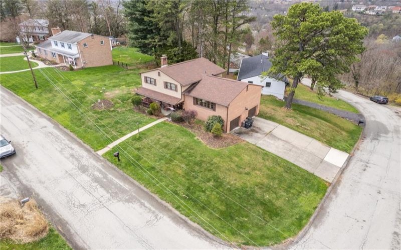 5000 Holly Court, Murrysville, 15668, 4 Bedrooms Bedrooms, ,2.1 BathroomsBathrooms,Residential,For Sale,Holly Court,1696871